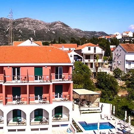 Apartment Luka's - 